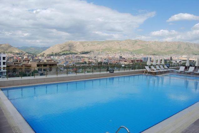 King Rixos Duhok Hotel Bagian luar foto